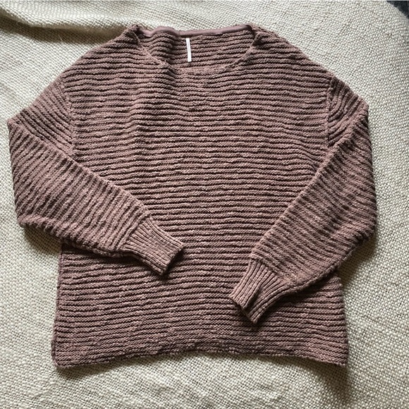 Free People mauve menace oversized sweater Sz Small - Picture 1 of 1